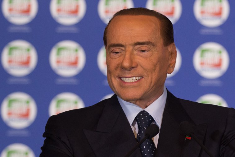 Imaginea articolului Starea de sănătate a lui Berlusconi pare să se îmbunătăţească, după ce a fost diagnosticat cu COVID-19
