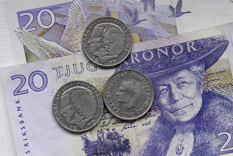 Imaginea articolului Suedia vrea să renunţe complet la banii lichizi până în martie 2023