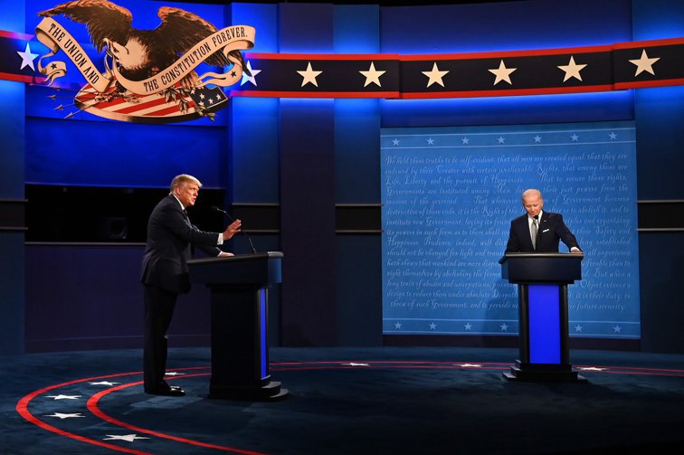 Imaginea articolului Prima dezbatere directă Trump vs. Biden: Masca discordiei