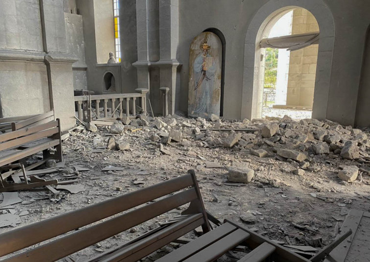 Imaginea articolului Catedrala din Nagorno Karabah a fost lovită de bombardamente. Azerbaidjanul neagă acuzaţiile