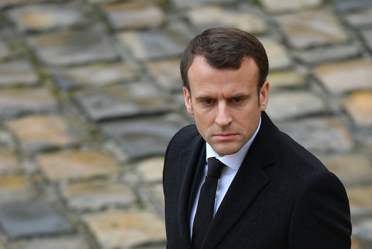 Imaginea articolului Macron numeşte decapitarea profesorului de istorie drept un „atac terorist islamist”