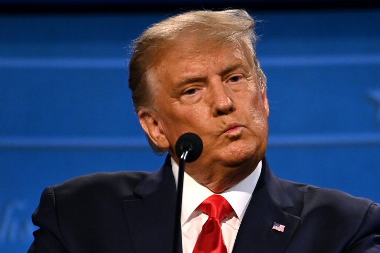 Imaginea articolului Donald Trump îşi plânge de milă: Niciun preşedinte nu a trecut prin ce am trecut eu