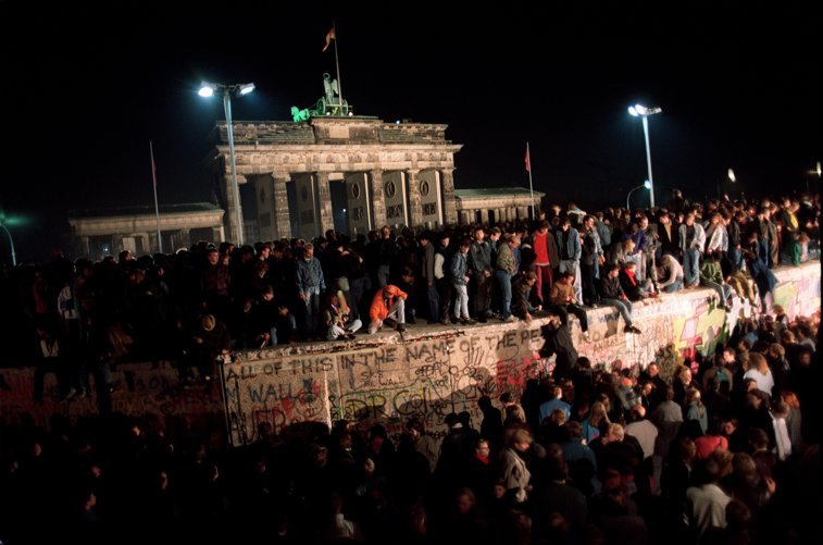 Imaginea articolului Greşeala care a dus la căderea Zidului Berlinului