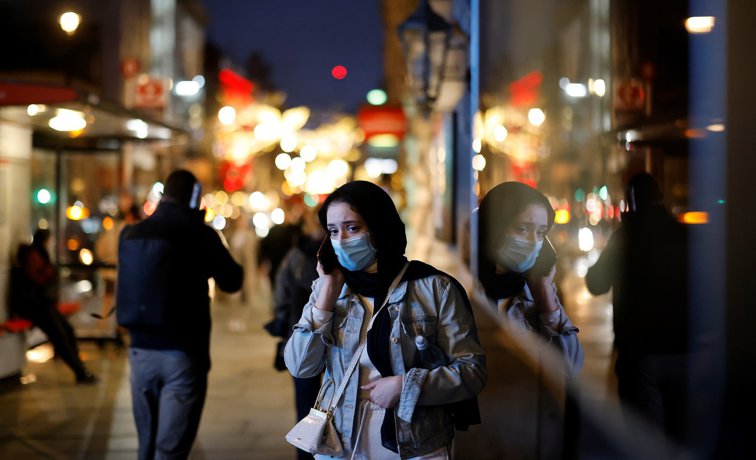 Imaginea articolului Autorităţile din Japonia îndeamnă populaţia să poarte mască inclusiv în propria locuinţă