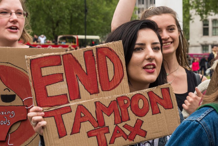 Imaginea articolului Marea Britanie anulează TVA-ul pentru produse menstruale. Igiena feminină, o „necesitate, nu un lux”