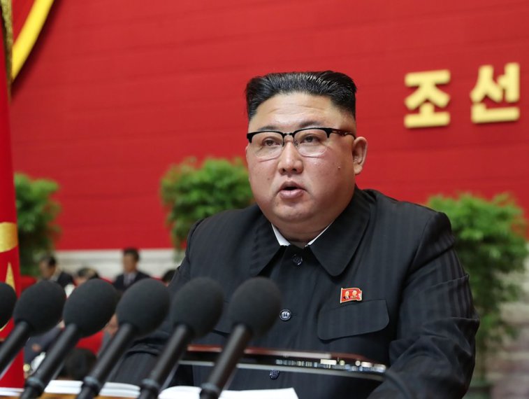 Imaginea articolului Liderul Coreei de Nord, Kim Jong Un, recunoaşte că planul său cincinal a eşuat. Este pentru prima dată când îşi asumă o eroare