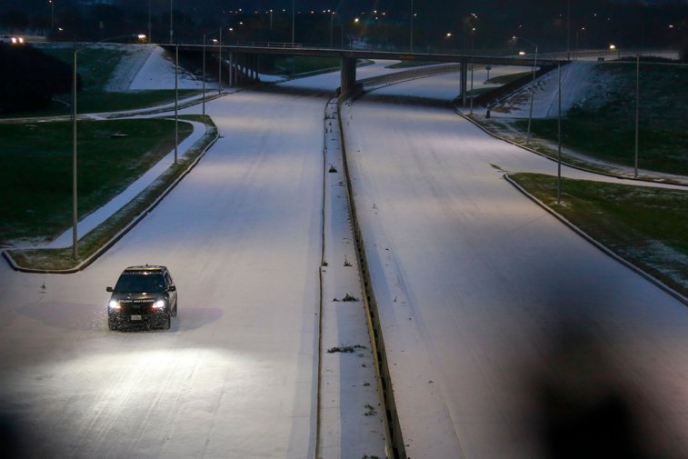 Imaginea articolului Două milioane de americani au rămas fără curent din cauza unei furtuni de zăpadă
