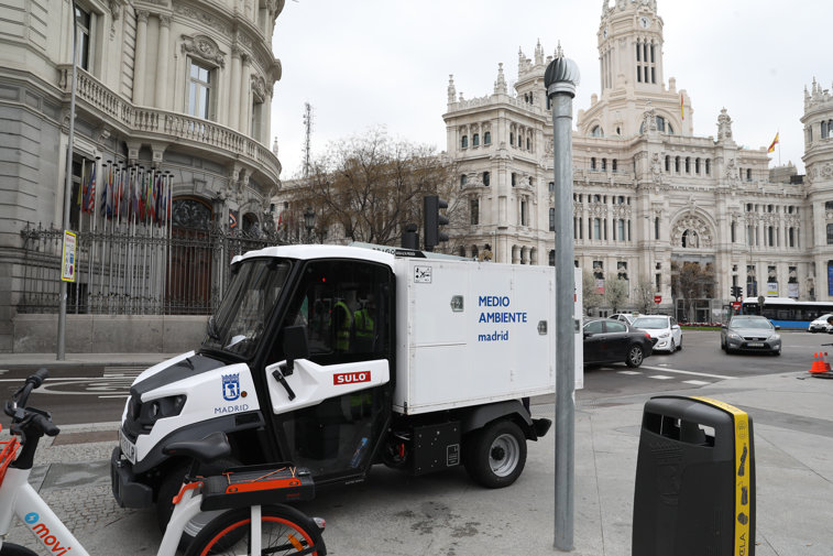 Imaginea articolului Grija pentru mediu şi cetăţean, dusă la un alt nivel. Un oraş din Spania are coşuri de gunoi cu senzori