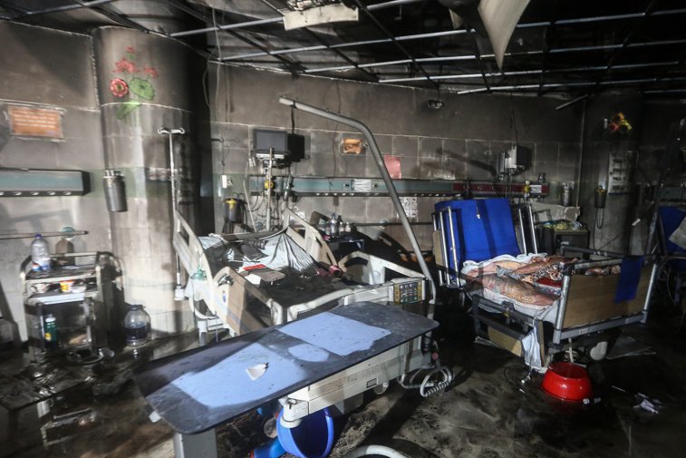 Imaginea articolului Incendiu puternic într-un spital din Bangladesh. Trei pacienţi, bolnavi de COVID-19, au murit la Terapie Intensivă