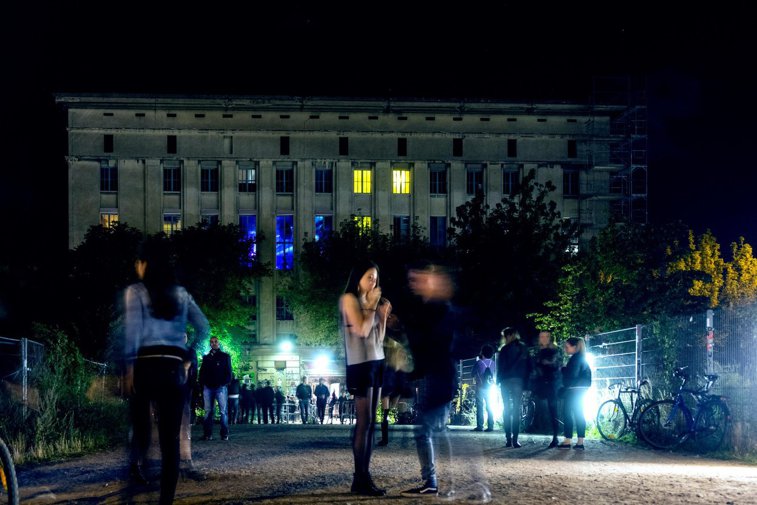 Imaginea articolului Viaţa de noapte din Berlin renaşte. Planul de redeschidere al autorităţilor germane