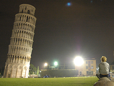 Imaginea articolului Turnul din Pisa s-a redeschis pentru vizitatori. Turiştii pot cumpăra un bilet valabil 1 an