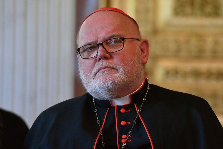 Imaginea articolului Cardinal geman demisionează, recunoscând eşecul Bisericii Catolice în „catastrofa abuzurilor sexuale” 