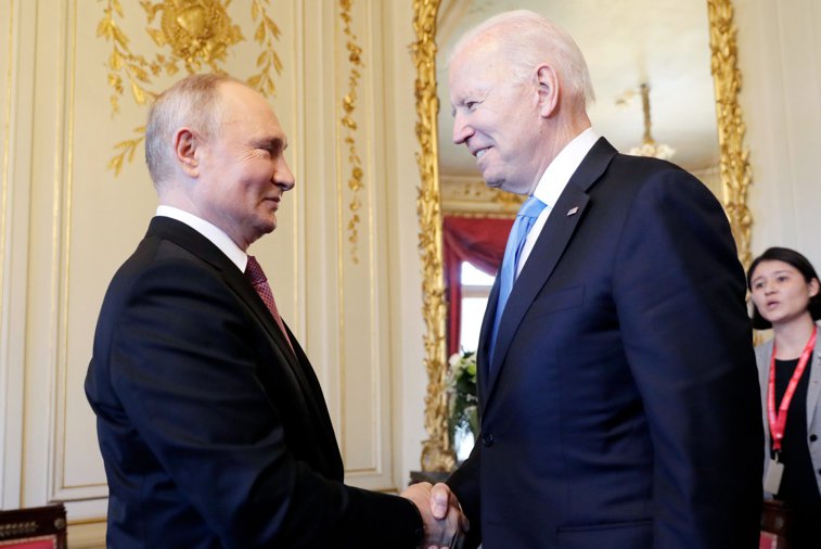 Imaginea articolului Analiza întâlnirii de la Geneva dintre Biden şi Putin. O discuţie „constructivă” cu multe dezacorduri