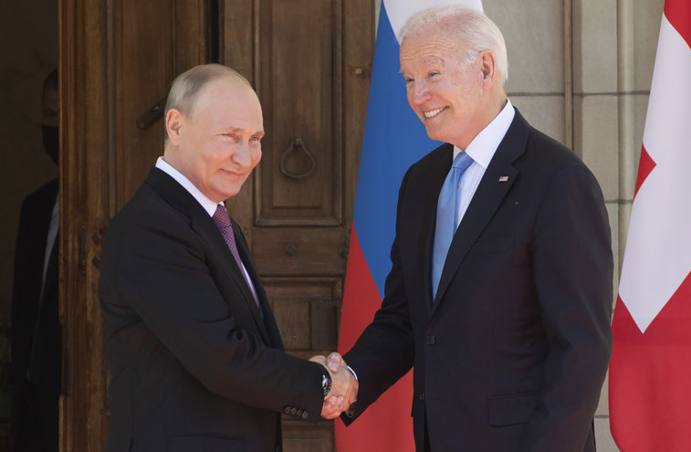 Imaginea articolului Putin îl laudă pe Biden, după summitul de la Geneva. „Este pe deplin concentrat şi ştie ce vrea să realizeze” 