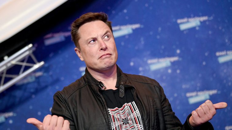 Imaginea articolului Elon Musk îi întreabă pe fanii de pe Twitter dacă ar trebui să vândă 10% din acţiunile Tesla