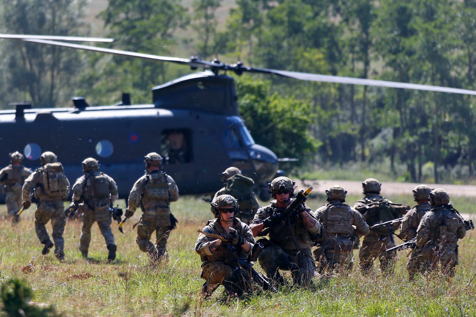 Statele Unite plasează 8.500 de militari în alertă pentru a fi trimişi în Europa de Est
