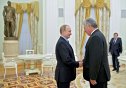 Imaginea articolului Tensiuni SUA - Rusia. Putin a discutat cu preşedintele cubanez Miguel Diaz-Canel despre un nou "parteneriat strategic"