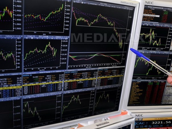 Imaginea articolului Bursa din Moscova rămâne închisă luni. La Londra, companiile ruseşti sunt măcelărite