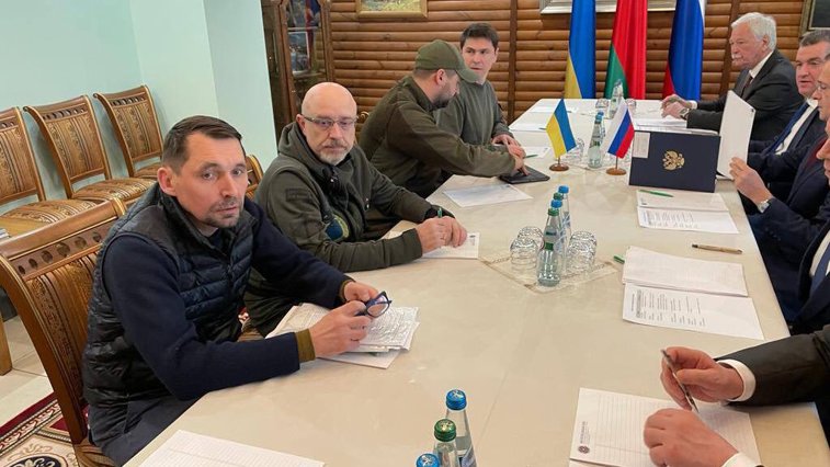 Imaginea articolului A început a doua rundă de negocieri ruso-ucrainene. Ce discuţii sunt pe ordinea de zi