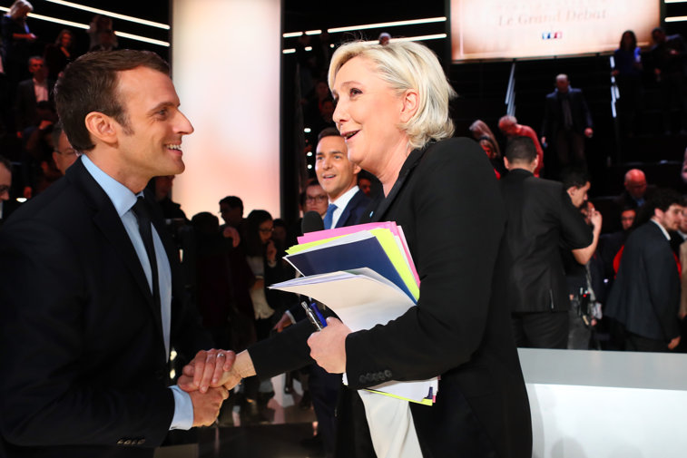 Imaginea articolului Marine Le Pen, candidata extremei dreapta din Franţa, reduce diferenţa în sondaje faţă de Emmanuel Macron