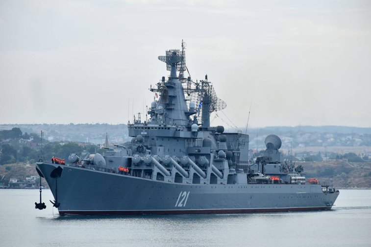 Imaginea articolului Războiul din Ucraina, ziua a 51-a. Nava-amiral a flotei ruse din Marea Neagră s-a scufundat. Comandantul crucişătorului a murit la bord. Anunţul făcut de Peskov despre plata în ruble a energiei oferă speranţe Europei. Putin expulzează 18 diplomaţi UE. Rusia, statul paralel: un singur eveniment a transformat „operaţiunea militară specială” în „război”
