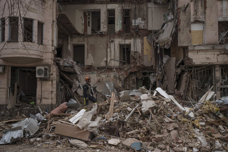Imaginea articolului Oficial ucrainean: doi morţi şi şapte răniţi în urma bombardamentelor din regiunea Harkov