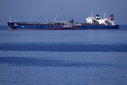 Imaginea articolului Iranul afirmă că echipajul celor două petroliere greceşti sechestrate din cauza unor "încălcări maritime" nu a fost reţinut