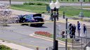 Imaginea articolului Incident la Capitol Hill: a intrat cu maşina într-o poartă, a început să tragă în aer, apoi s-a sinucis

