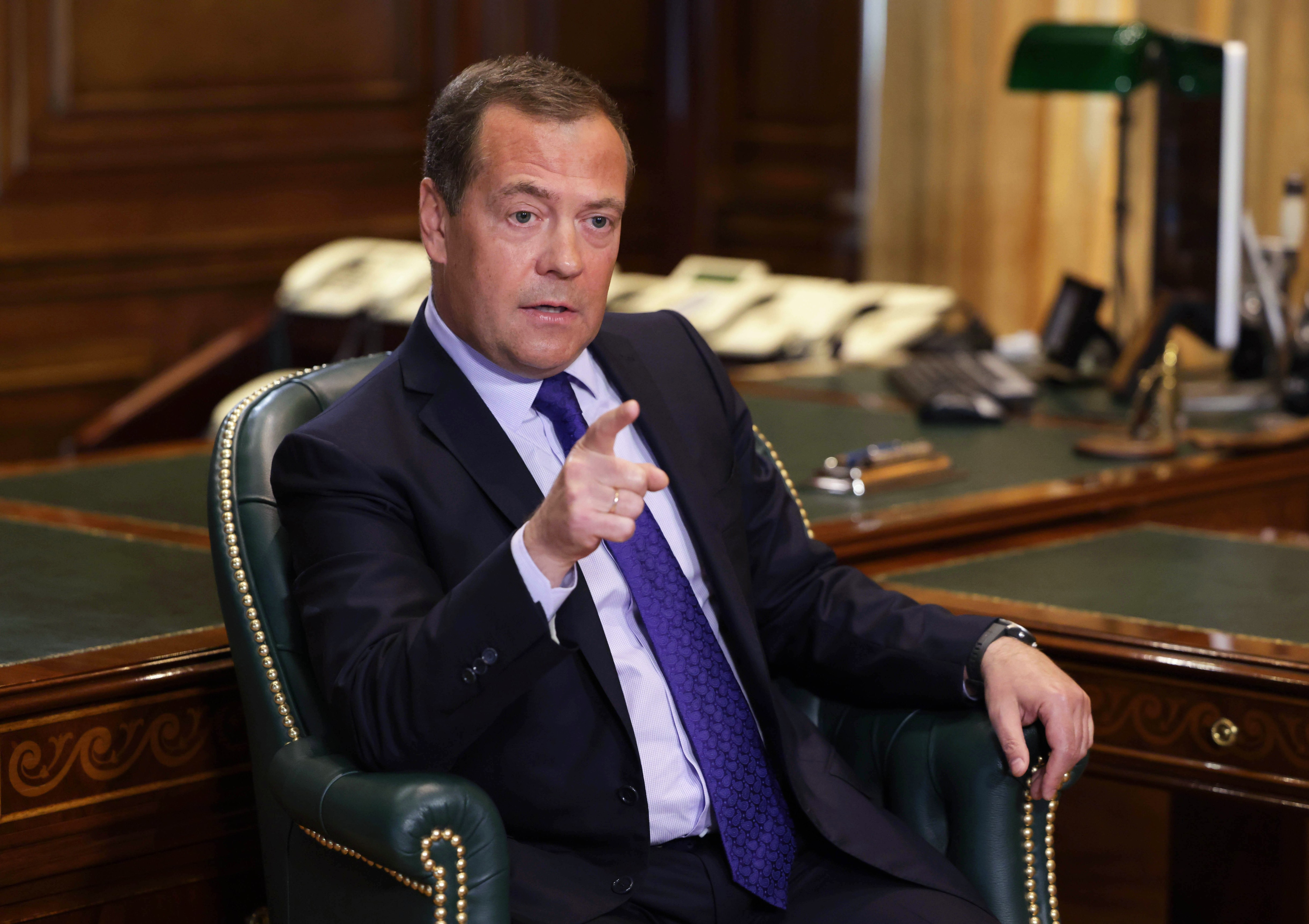 Biden, luat peste picior de Medvedev: poate deschide un consulat în noi regiuni ale Rusiei