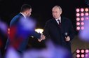 Imaginea articolului Putin celebrează "victoria operaţiunii speciale". Concert cu steaguri, muzică şi artificii la Moscova după cea mai mare anexare teritorială din Europa de la al Doilea Război Mondial încoace 