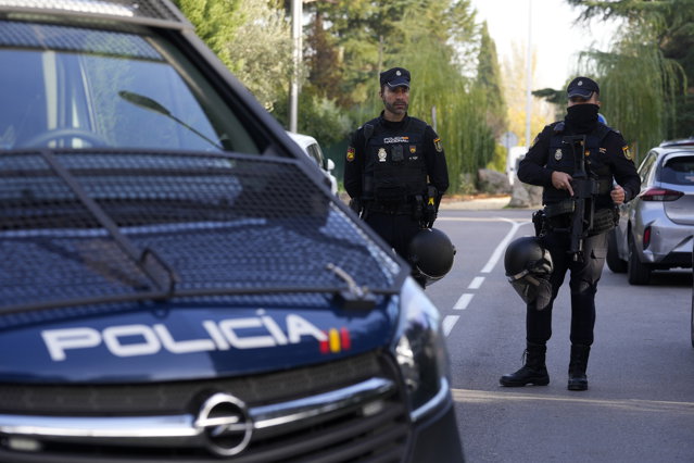 A treia scrisoare-capcană găsită la o bază aeriană spaniolă|EpicNews