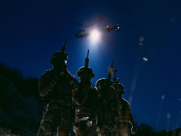 Imaginea articolului Armata ucraineană ripostează în forţă la atacurile masive ale ruşilor: elicoptere şi drone doborâte şi 13 aşezări apărate pentru a nu cădea în mâna invadatorilor