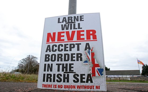 Imaginea articolului La 25 de ani de la semnarea acordului de pace din Irlanda de Nord, premierul britanic Sunak vrea continuitate. Provincia se află într-un impas politic post-Brexit