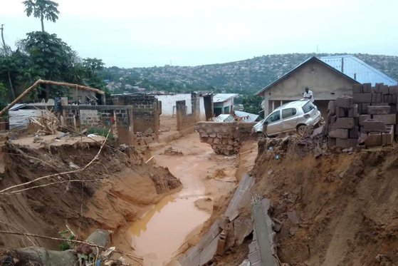 Imaginea articolului 176 de morţi şi mai mulţi dispăruţi în urma inundaţiilor din Congo