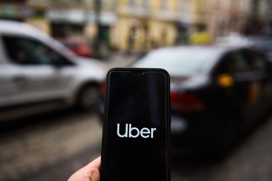 Image of the article Uber will launch an in-app flight booking function in the UK