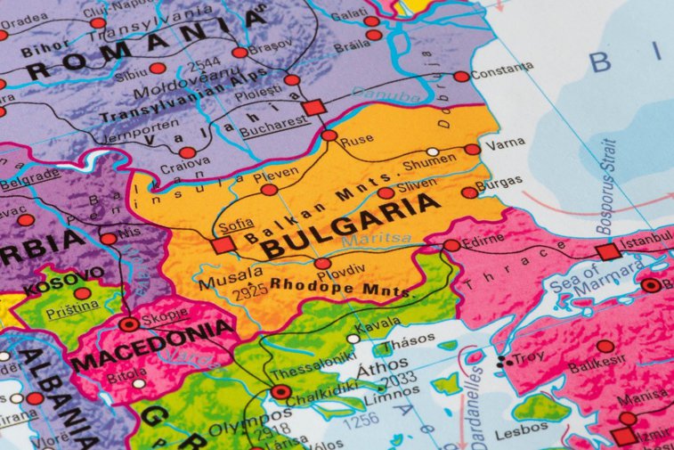 Imaginea articolului Bulgaria merge pe modelul românesc. Cele două mari partide s-au înţeles să formeze o coaliţie în care premierii se vor roti la 9 luni / Ţara vecină speră să iasă din criza politică ce ţine deja de doi ani