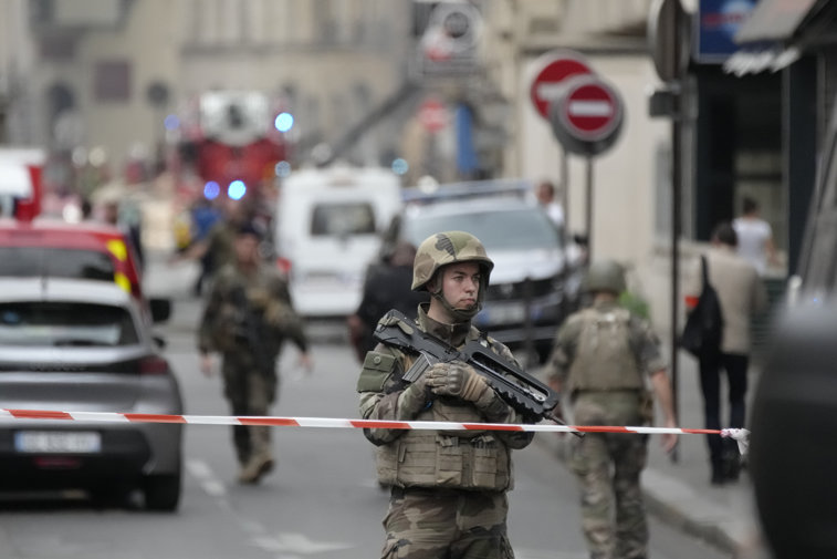 Imaginea articolului Numeroşi răniţi în urma unei explozii produse într-o clădire din Paris