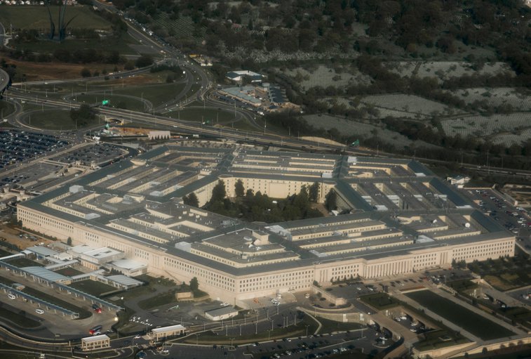 Imaginea articolului Pentagonul înăspreşte procedurile privind accesul la date clasificate