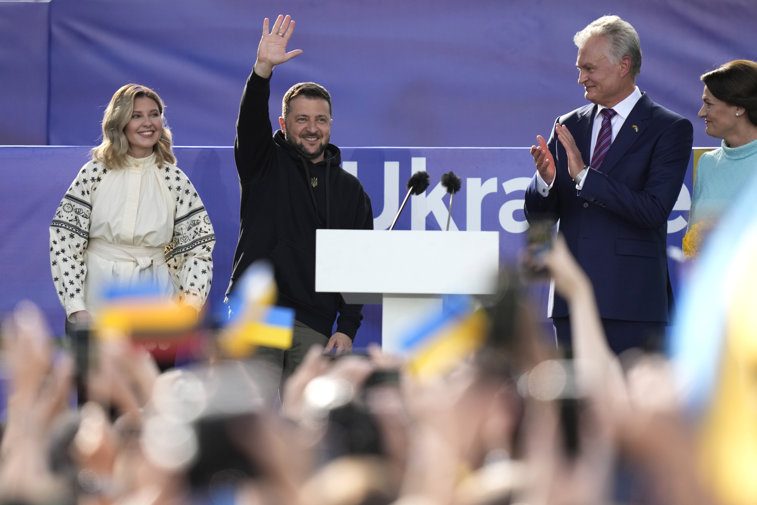 Imaginea articolului Zelenski a insistat, într-un discurs rostit în Vilnius, că Ucraina ar trebui să adere la NATO