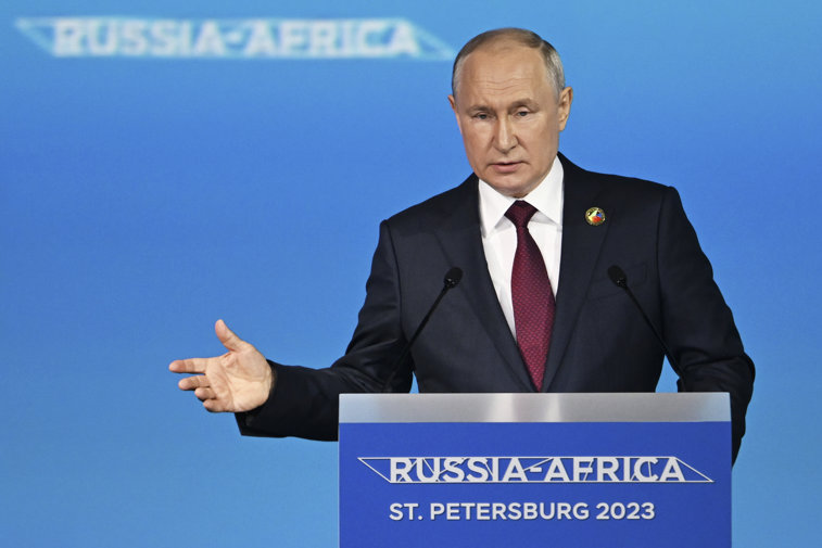 Imaginea articolului Summitul Rusia-Africa | Liderul Uniunii Africane cere armistiţiu în Ucraina / Putin vrea "ordine mondială multipolară"