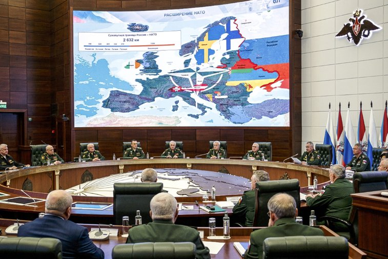 Imaginea articolului Rusia va suplimenta forţele militare la frontierele vestice, pe fondul tensiunilor cu NATO