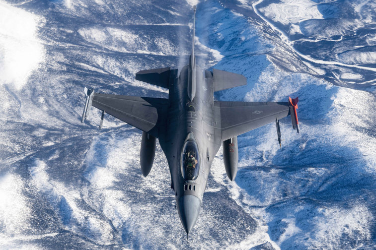 Imaginea articolului Ucraina nu este pregătită să scoată la luptă avioanele de vânătoare F-16