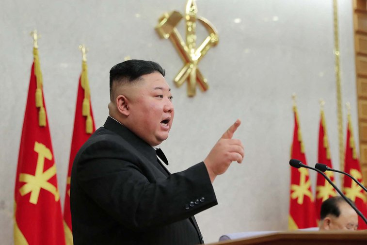 Imaginea articolului Coreea de Nord intenţionează să lanseze un satelit militar