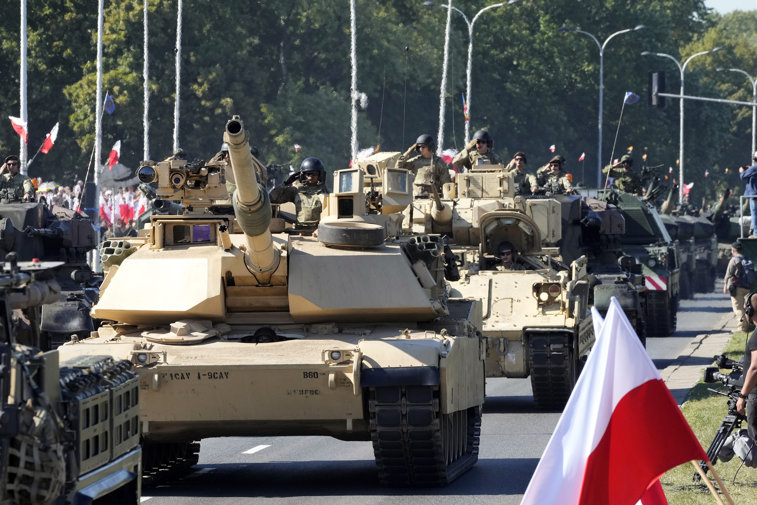 Imaginea articolului Polonia nu mai furnizează arme Ucrainei. De ce a luat Varşovia această decizie