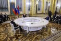 Imaginea articolului „Nu există încă un acord final de pace" - Deşi ciocnirile s-au terminat cu victoria azeră, Armenia solicită garanţii de securitate din partea guvernului de la Baku 