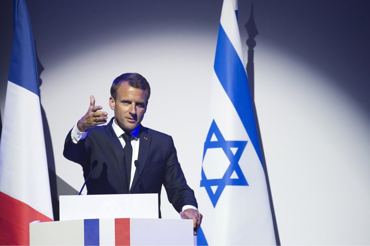 Imaginea articolului Macron condamnă atacurile asupra Israelului. Preşedintele francez a vorbit cu Netanyahu şi Abbas