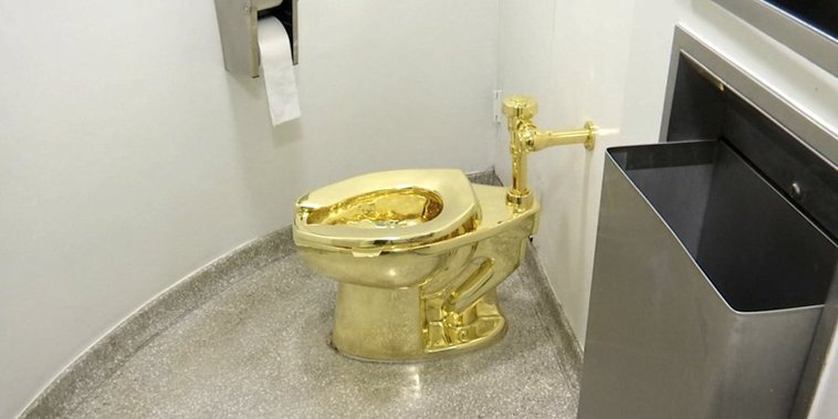 Imaginea articolului Patru bărbaţi riscă să ajungă la închisoare după ce au furat o toaletă de aur în valoare de 6 milioane de dolari dintr-un palat din Anglia