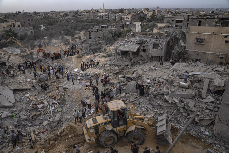 Imaginea articolului Războiul Israel-Hamas. OMS susţine că principalul spital din Gaza nu mai este funcţional / Un oficial palestinian cere ONU şi UE să „paraşuteze ajutoare” / Israel decretează pauză umanitară de 6 ore în Rafah / Alţi doi lideri Hamas au fost eliminaţi
