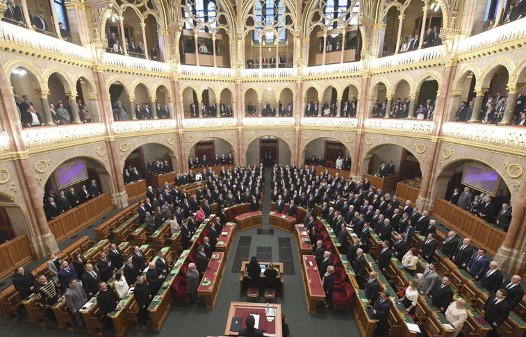 Imaginea articolului Partidul aflat la guvernare în Ungaria depune un proiect de lege profund naţionalist