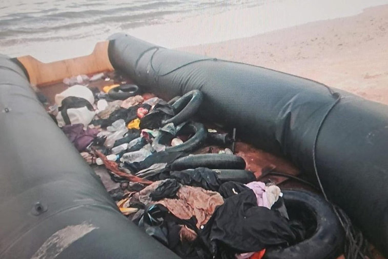 Imaginea articolului Cel puţin 60 de migranţi au murit după ce o barcă pneumatică a avut probleme în Marea Mediterană